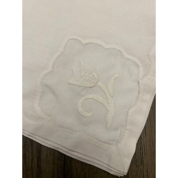 Set Of 6 White Embroidered Floral Cotton Napkins 20 x 19.5" - Picture 1 of 5